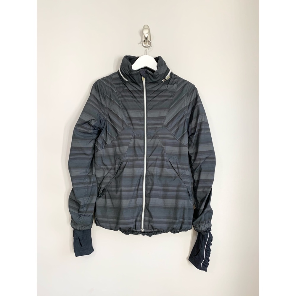 Lululemon Athletica Run Hustle Jacket - Picture 14 of 15